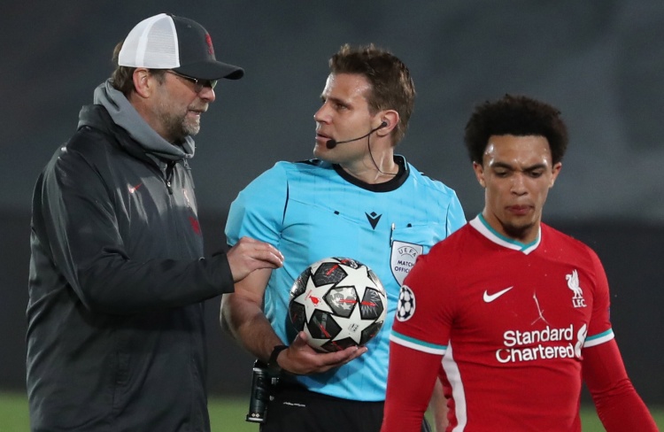 杜锋：命中率不高靠防守拿下比赛，同曦本赛季非常有竞争力